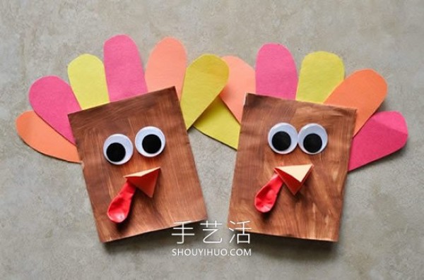 Tutorial on how to make turkey puppets from a paper bag