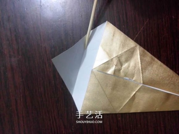 Using cigarette box paper waste and making origami three-dimensional owl illustration step-by-step