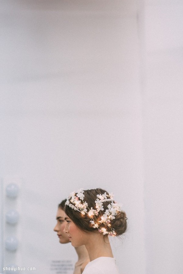 Reem Acra Fall 2015 Stunning Wedding Tiara