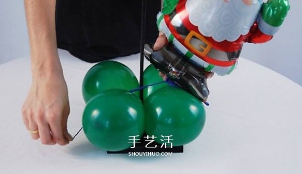 How to make a Christmas tree with balloons and make a homemade Christmas tree with balloons