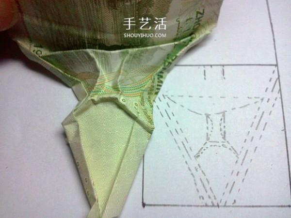 The origami method of shoe saplings. This combination is very interesting! 