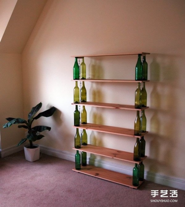 How to recycle red wine bottles to DIY fun and practical household items