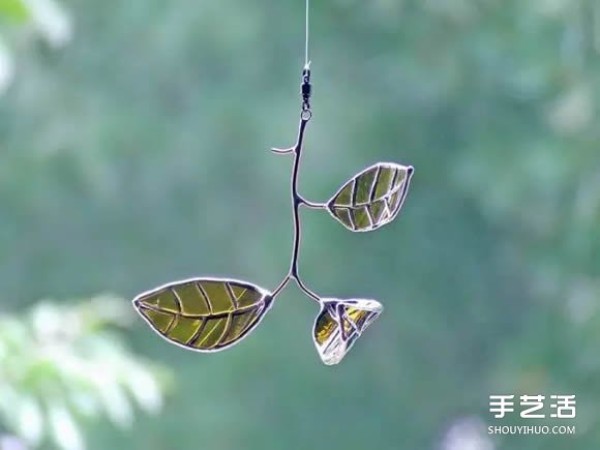 DIY leaf glass leaf pendant DIY picture using wine bottle waste