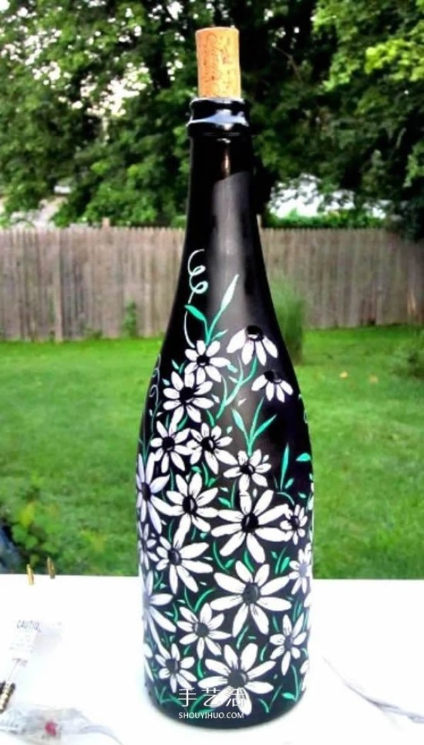 Creative handmade pictures of painted wine bottles, acrylic hand-painted glass bottles DIY