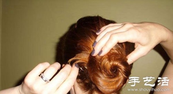 How to use spiral hairpins How to use spiral hairpins