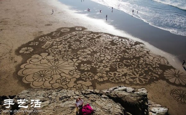 Shocking and beautiful giant sand painting