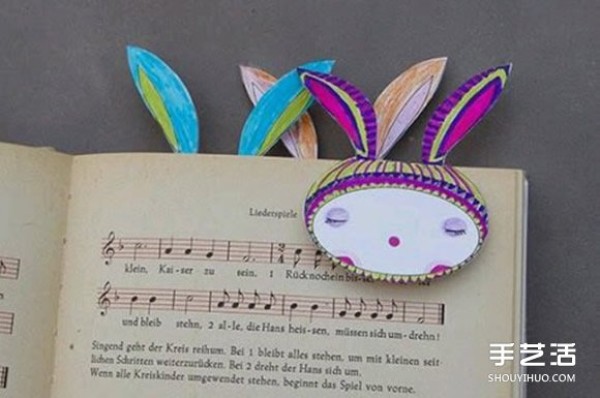 How to make a little rabbit bookmark, tutorial on making a rabbit bookmark from cardboard