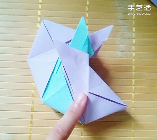 How to Origami a Chinese Valentines Day Gift Box, Illustrations of How to Fold an Octagonal Paper Box