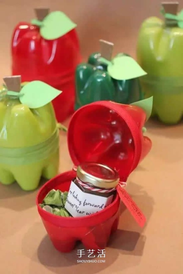 You can count the crafts you can do with plastic bottles after reading these! 