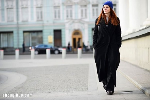 Russian street photography of beauties wearing clothing reveals different fashion trends