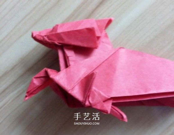 The process of folding the auspicious beast Kirin, the illustrated process of folding the Origami Tetsushi Kamiyas Kirin