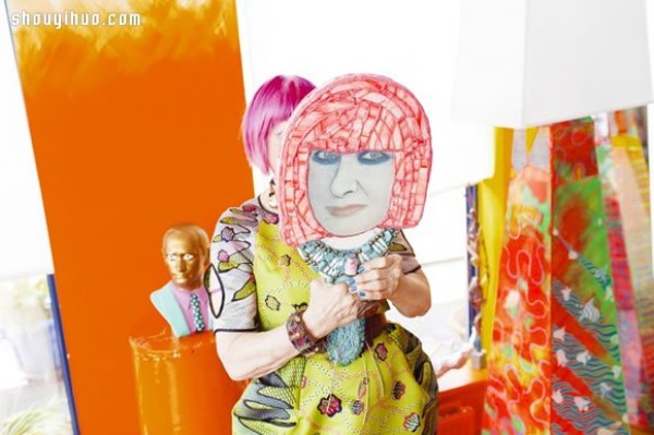 The immortal legendary master in the fashion industry ZANDRA RHODES