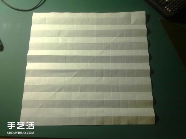 Detailed illustration of the folding process of Hatsune Miku origami