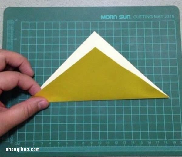 How to make an origami lantern, a tutorial on how to make a simple and beautiful lantern