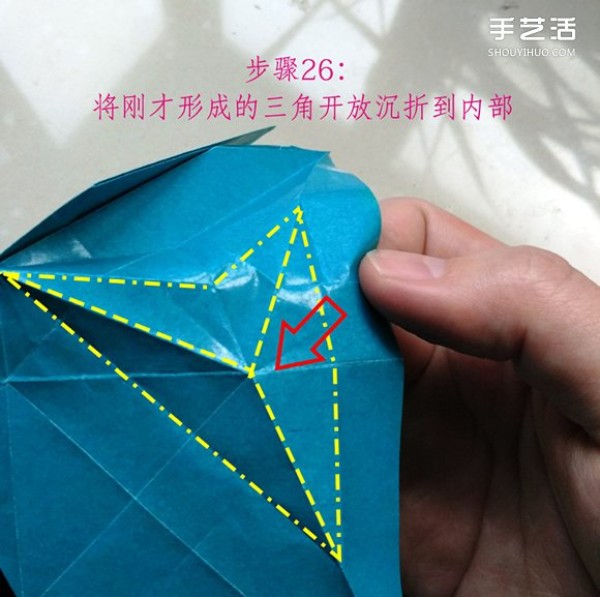 Illustration of the folding method of the Frog on the Leaf. The process of folding the frog on the origami leaf.