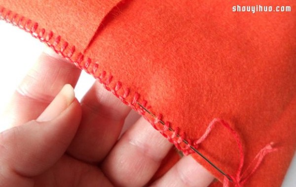 Illustrated tutorial on hand-making of cute non-woven fabric covers