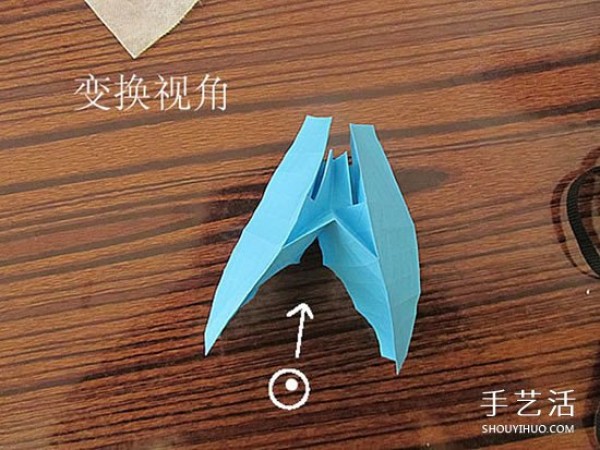 Illustration of the origami method of the skull. How to fold the skull.The process of the head