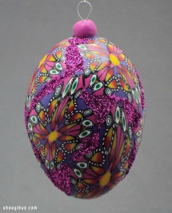 Beautiful hand-painted and carved DIY handmade art of egg shells