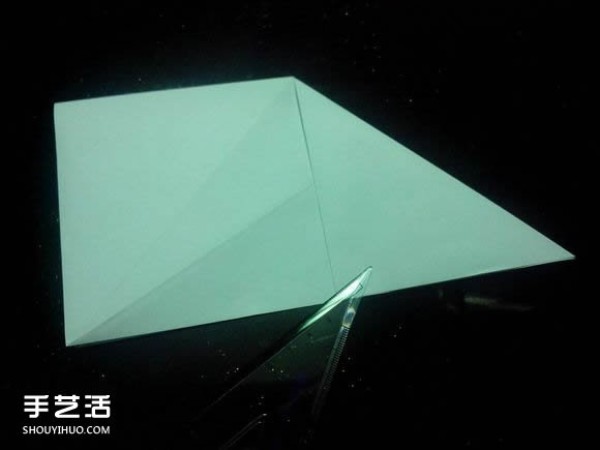 Handmade origami beautiful box illustration with paper crane packaging box folding method