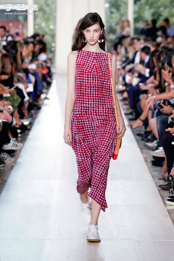 Tory Burch 2015 spring womens wear inspired by painters