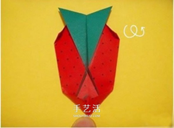 Childrens Origami Strawberry Tutorial with Simple Strawberry Folding Illustrations