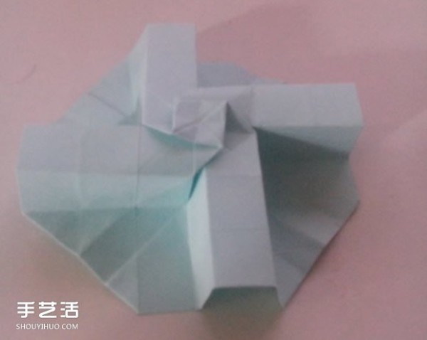 How to fold a paper rose, step by step, handmade three-dimensional rose origami illustration