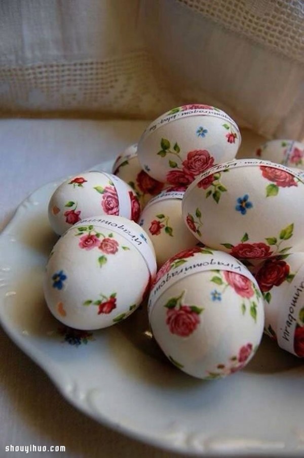 Beautiful hand-painted and carved DIY handmade art of egg shells