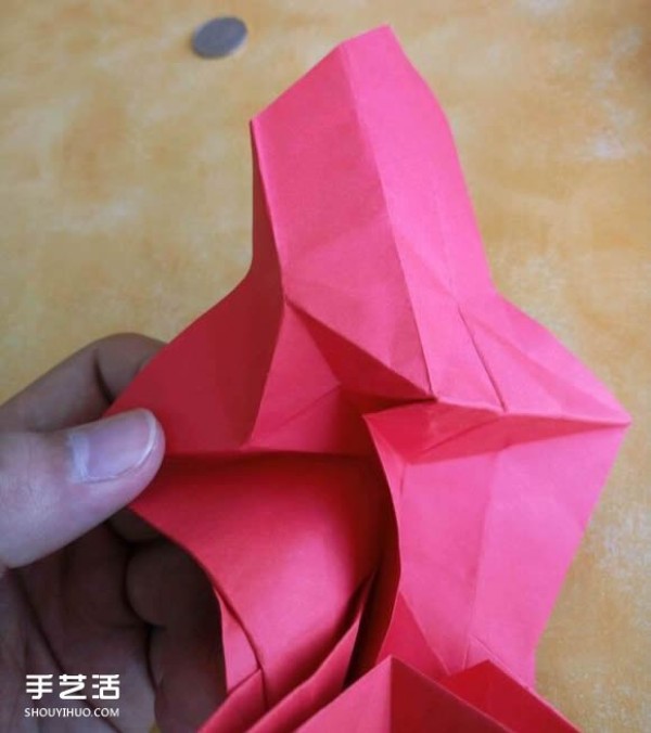 Super complex dog origami method illustrated with plastic surgery steps