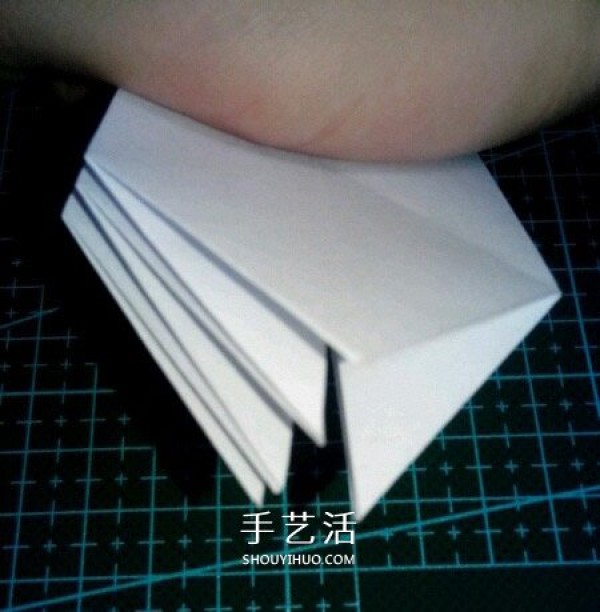 How to fold the six-winged seraphs heart origami with six-winged heart and illustration