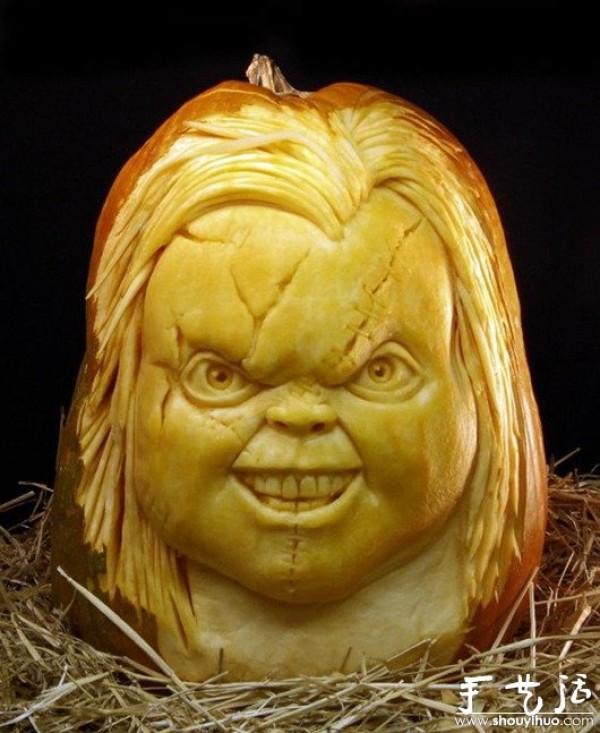 Creative DIY carved pumpkin works