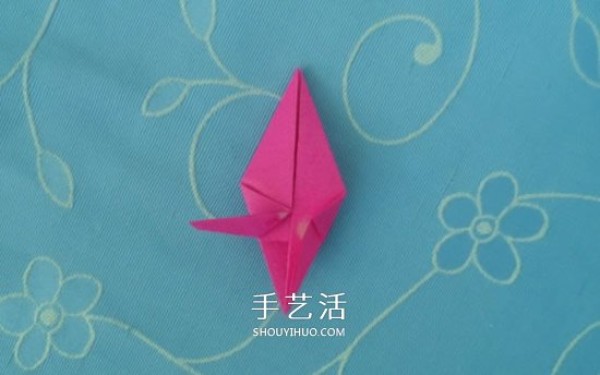 Childrens origami peach tutorial with simple instructions on how to fold a peach