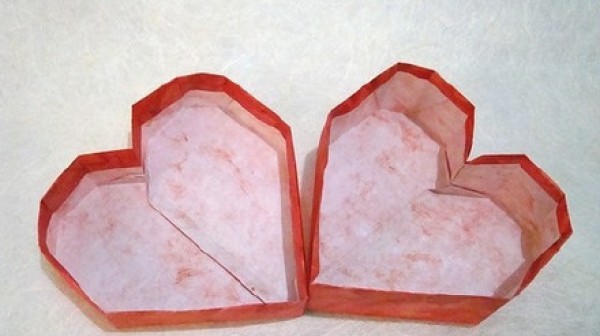 How to fold a heart-shaped box and how to fold an origami heart-shaped paper box