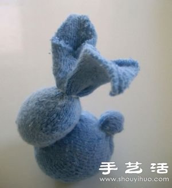 How to make a rabbit doll with socks