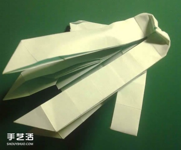 Detailed illustration of the folding process of Hatsune Miku origami