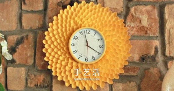 Illustration of hand-made beautiful wild chrysanthemum wall clock with disposable spoon