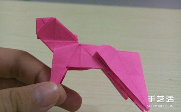 Hideo Komatsus Horse Origami Illustration, a Super Detailed Three-dimensional Horse Origami Tutorial