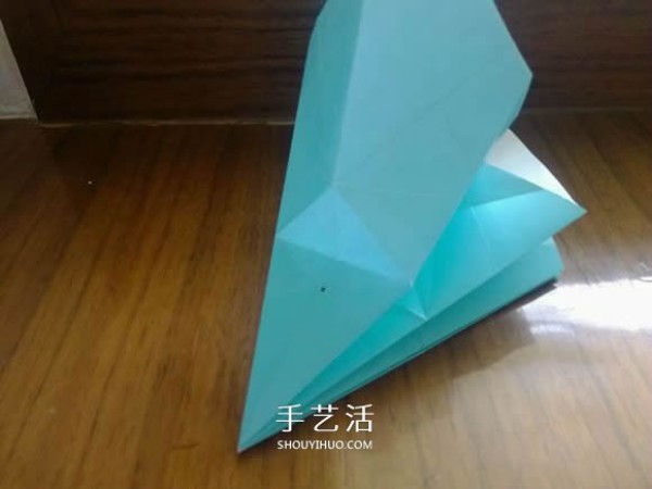 How to fold an eight-petal chrysanthemum and illustrate the 3D chrysanthemum origami tutorial for the Double Ninth Festival