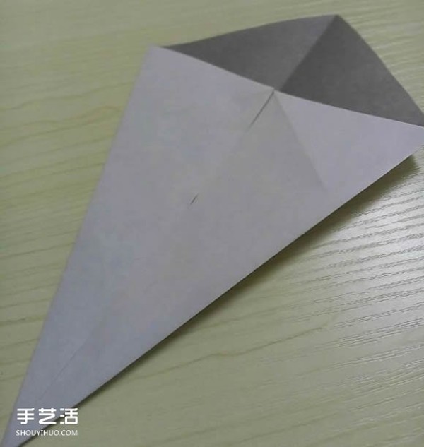 How to fold an origami folding knife, Illustration of folding a foldable spring knife by hand