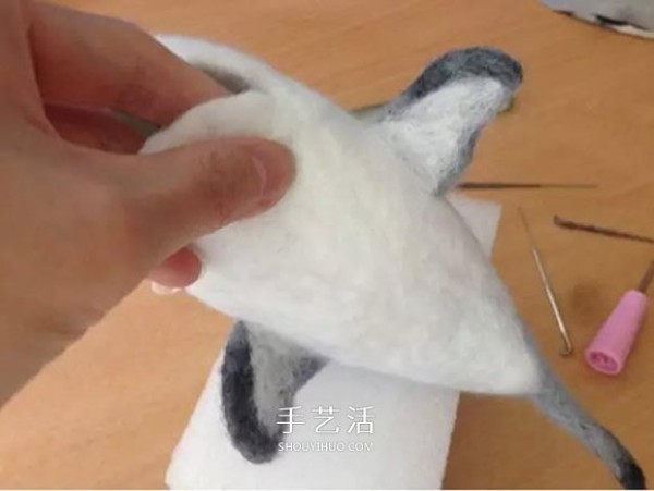 Wool felt shark key bag DIY wool felt key bag making method