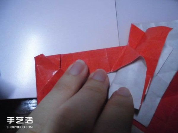 Kissing Fish Origami Illustration of the Super Complex Heart Folding Process