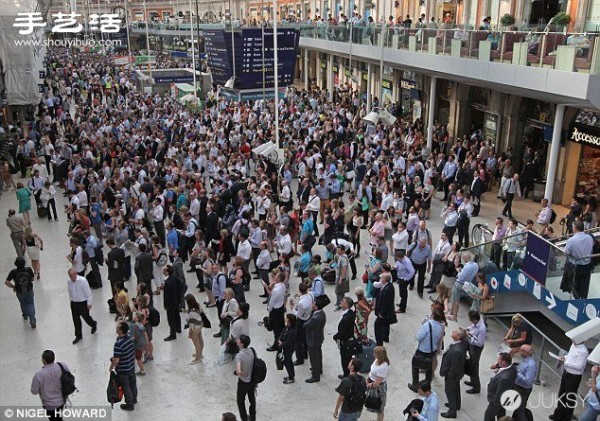 The inspiring story of college student Alfred looking for a job at London Station