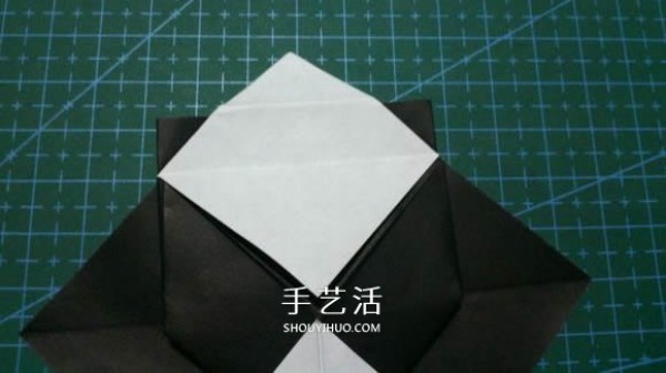 Fold a national treasure and come out! Illustration of the origami method of the cute giant panda