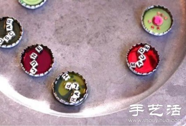 Cute, environmentally friendly and creative handmade DIY exquisite gadgets with bottle caps