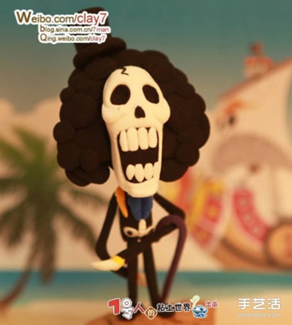 Pictures of clay works of all members of the Straw Hat Pirates in "One Piece" border="0" width="580" height="655" src="https://img.111diy.com/timthumb.php?src=/d/file/20220112/1latccr3i4d.jpg" /></p>
<p>"ONE PIECE" (One Piece, One Piece), abbreviated as "OP", is a juvenile comic work created by Japanese cartoonist Eiichiro Oda. Presumably many craft friends are also fans of it. </p>
<p>Now I would like to introduce to you a set of ultra-light clay DIY puppet works, including all the members of the Straw Hat Pirates in "One Piece"~ Pick your favorite character and imitate the style of these completed works. ~~~</p>
<p align="center"><img alt="Pictures of clay works of all members of the Straw Hat Pirates in One Piece" One Piece" alt=