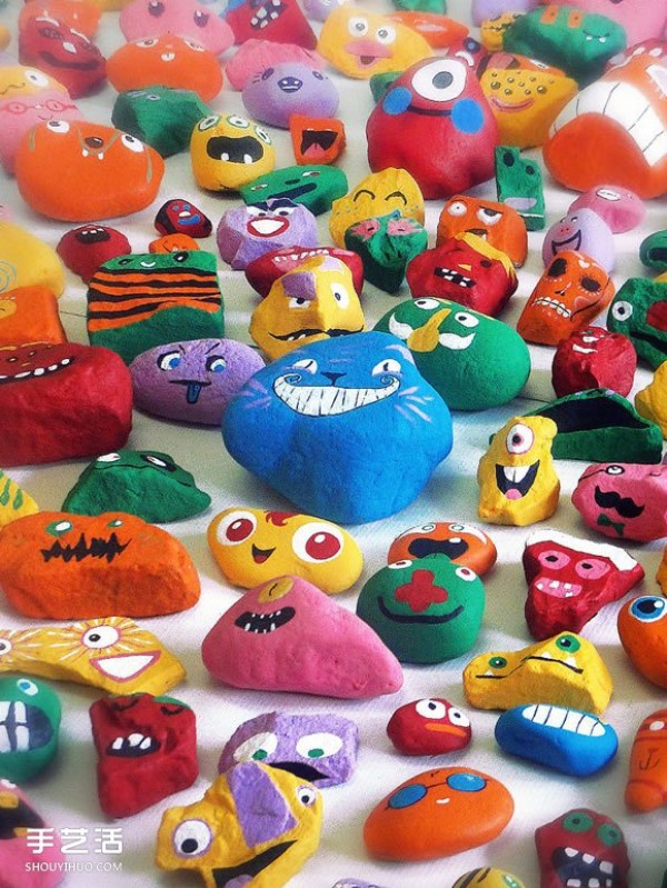 1,000 cute stone paintings painted in one year that make people want to collect them