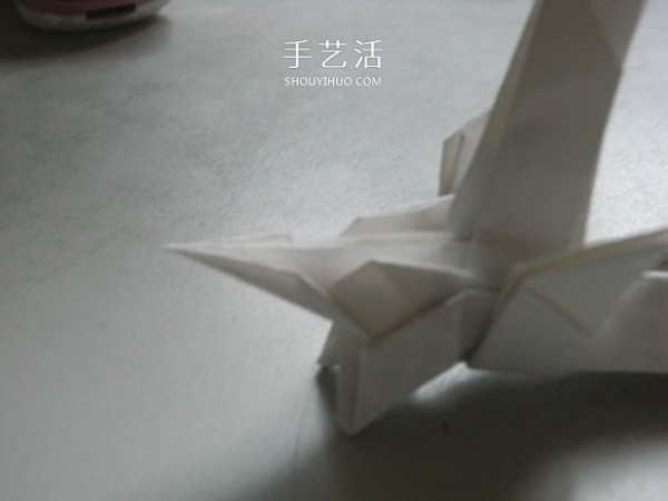 The origami method of a biplane, the step-by-step diagram of how to fold a biplane