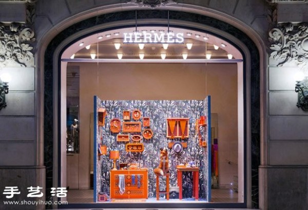 Paper Art DIY Hermès Branch Display Window