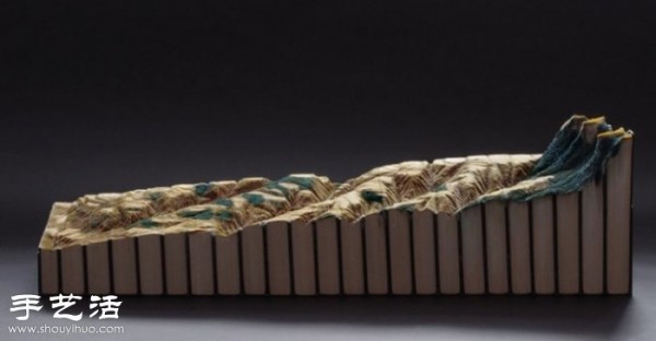 The book sculptures created by "Encyclopedia Britannica" say goodbye to traditional printing~