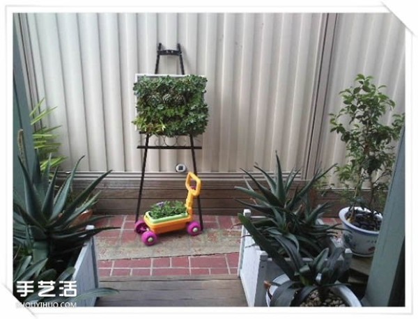 Iron frame DIY flower pot shelf illustration using old toys waste to make flower pot stands