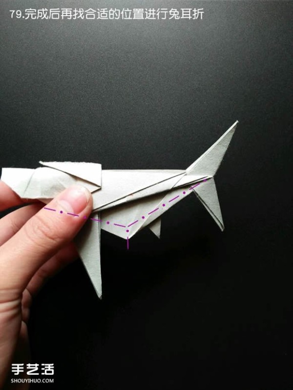 Super complex origami shark illustration, detailed steps for folding a three-dimensional shark